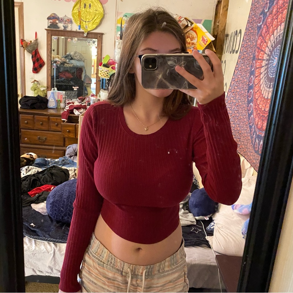 Red Long Sleeve Crop Top